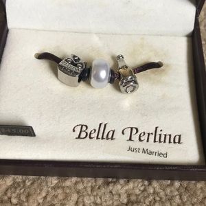 Bella Perlina charm set
